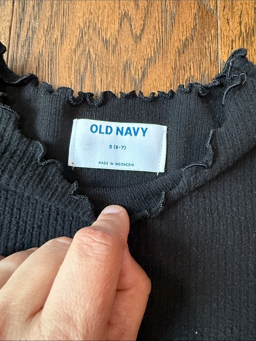 Old Navy Girls Long Sleeve Ribbed Tops - Gray Floral & Black size small 6-7